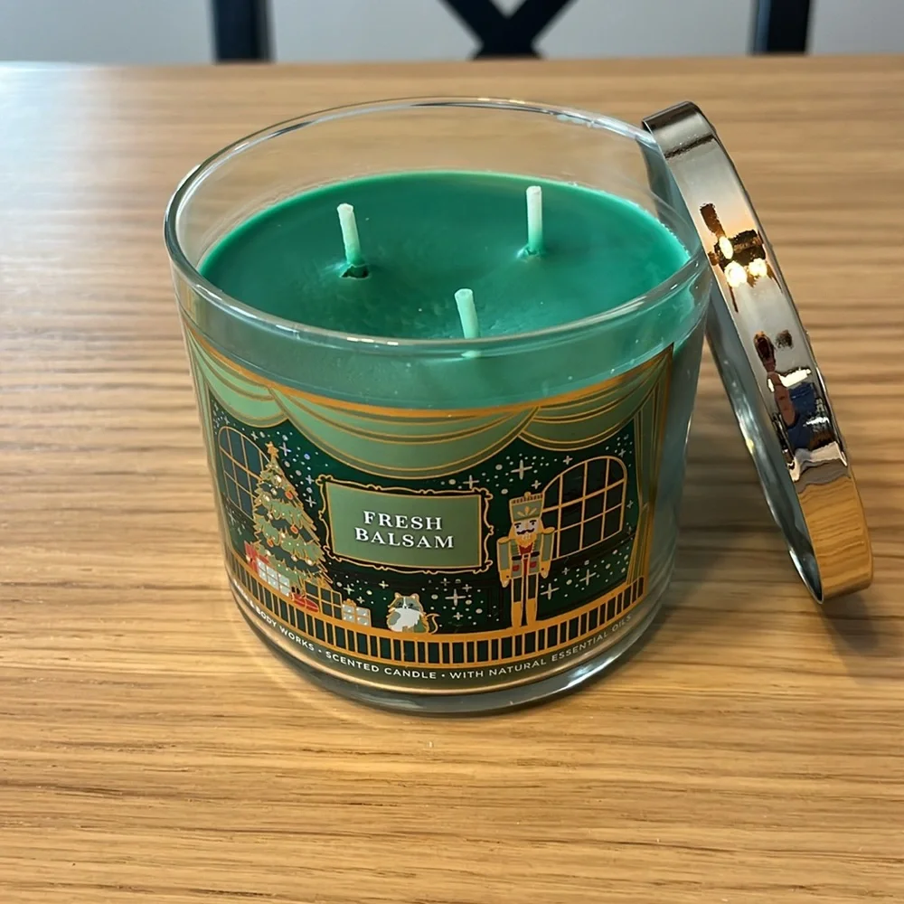 Bath & Body Works 3 Wick Candle. Fresh Balsam.